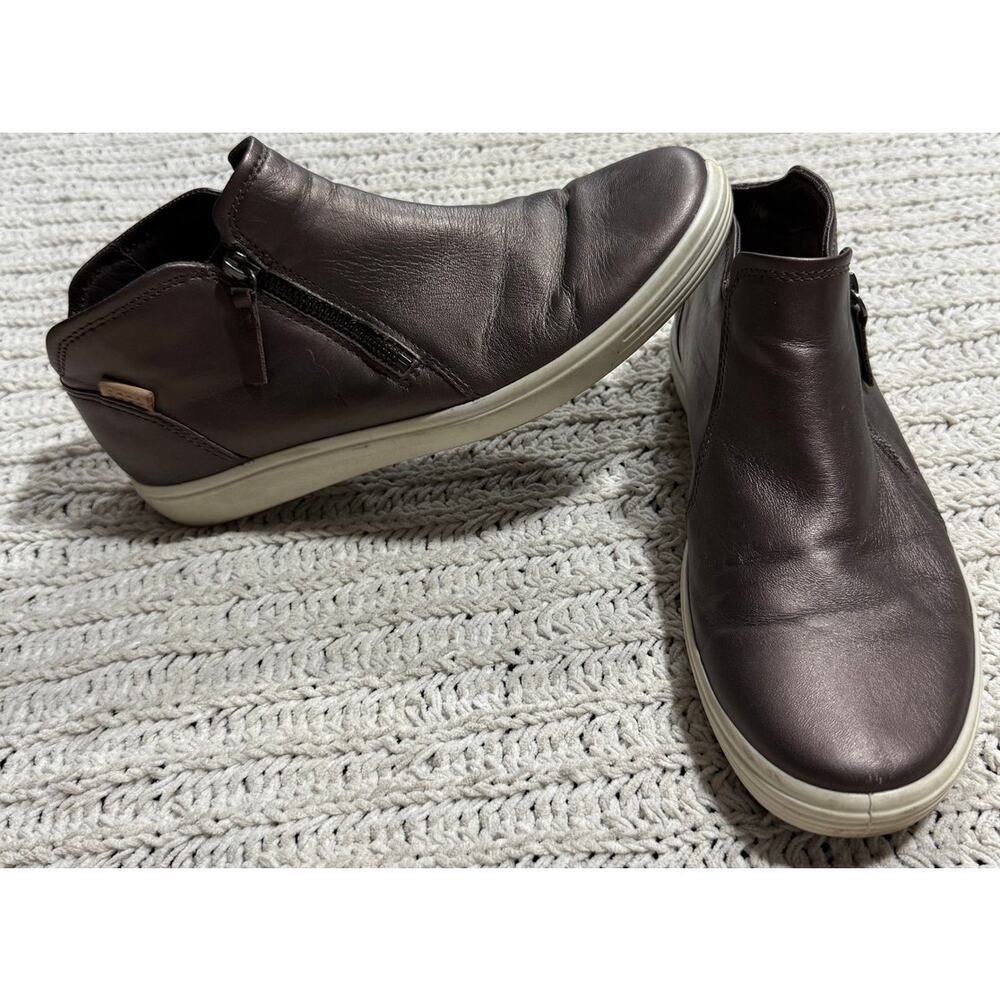 Ecco Soft 7 Low Bootie Shoes Side Zip Metallic Leather Womens 9-9.5 EU 40 Brown